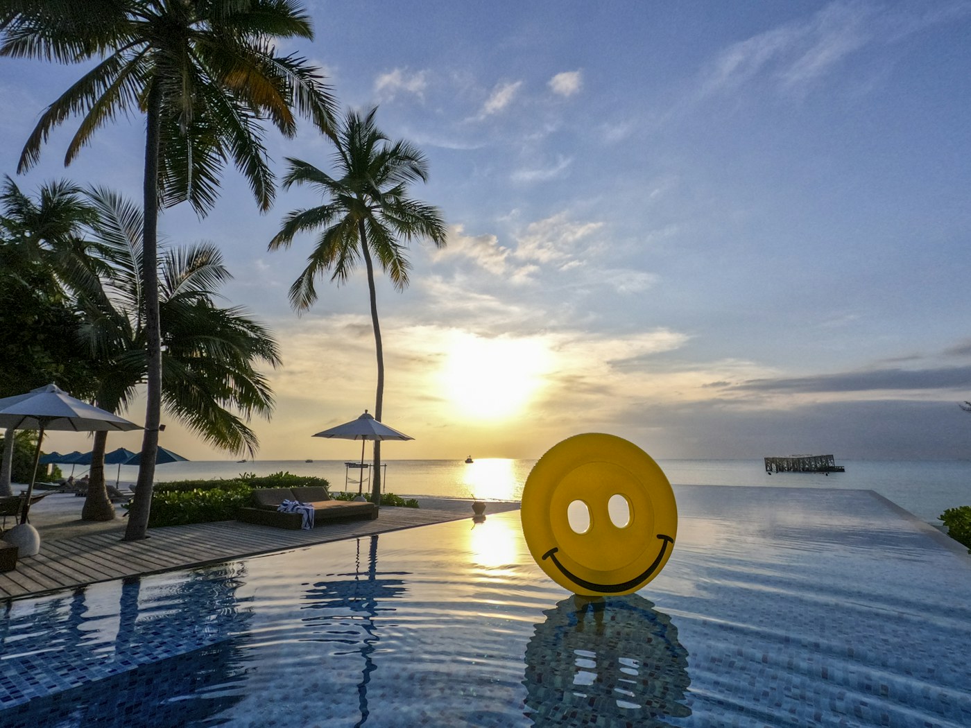 Resort infinity pool